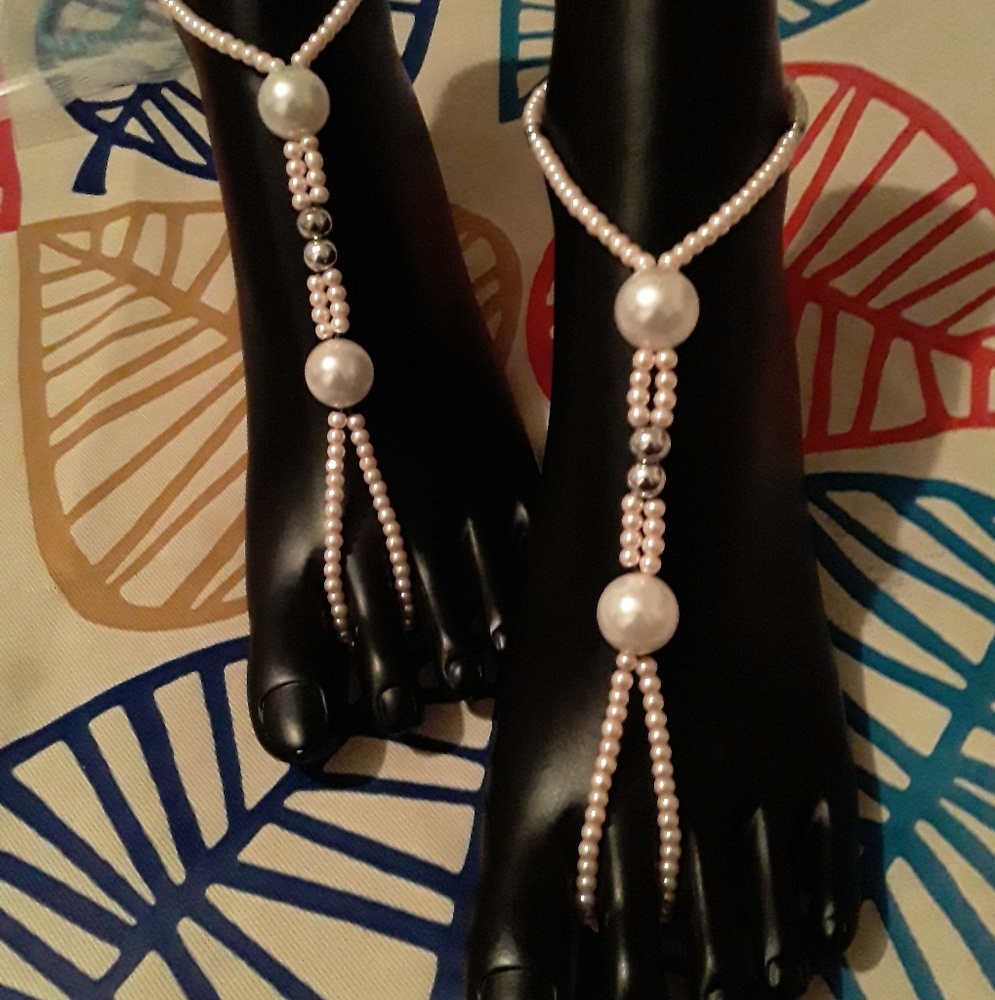 *Handmade Barefoot Sandals Pearl Beads